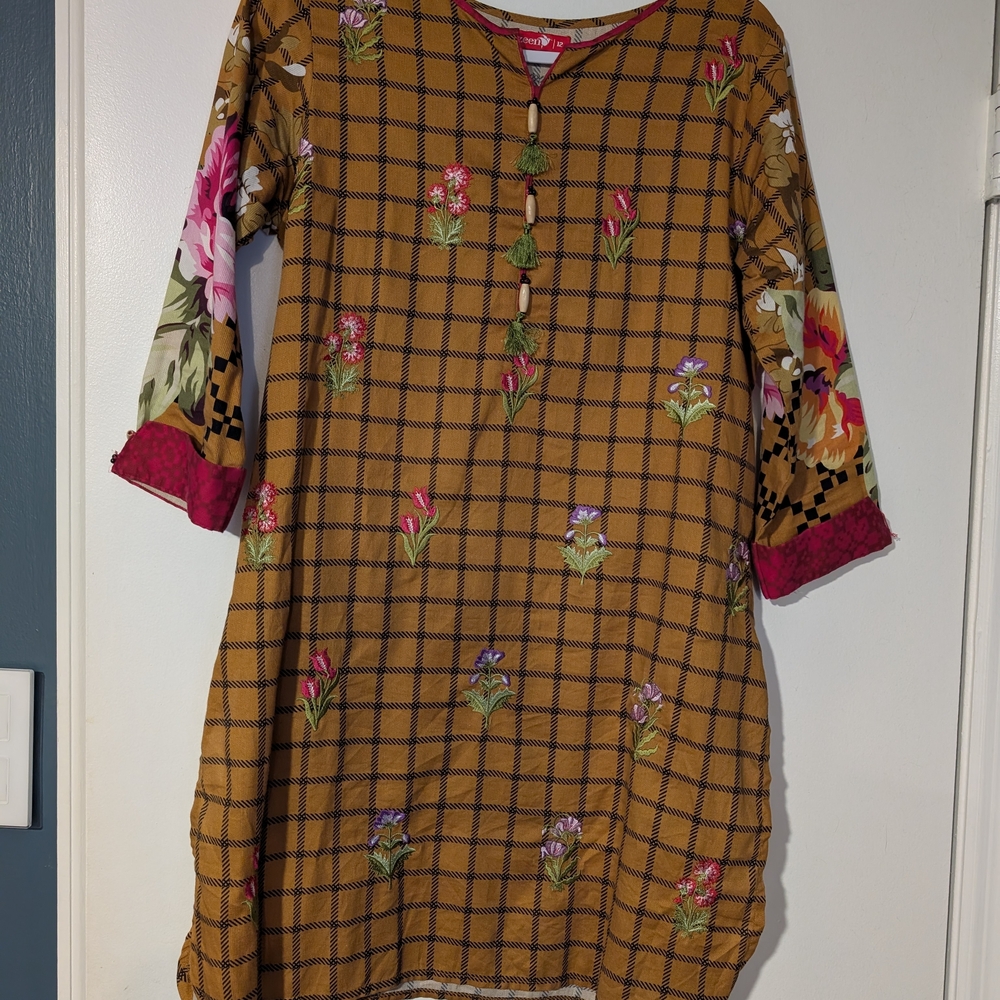 Pakistani Kurta Zeen